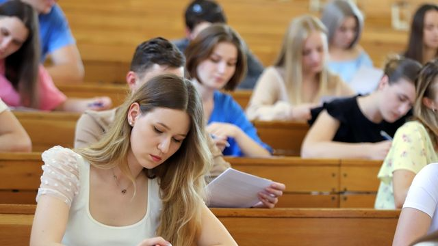 Szakirányú továbbképzések 2026. ősz