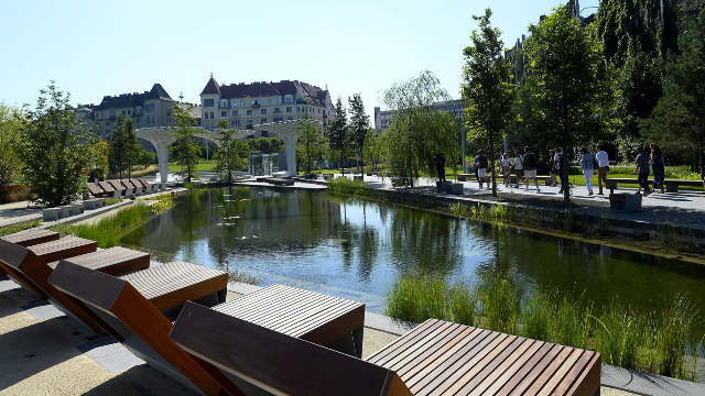 Urban green space by Mammut mall