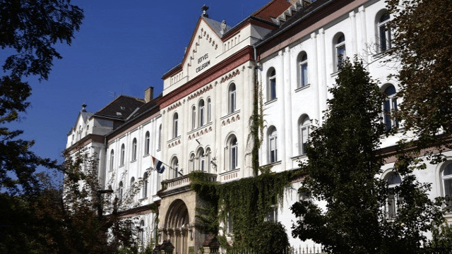 Évértékelő interjú a Collegium igazgatójával