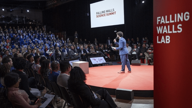 Falling Walls Lab Hungary tudományos pitch esemény