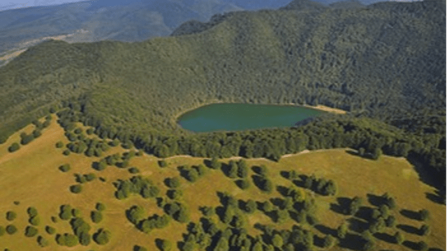 LONG DORMANT VOLCANOES CAN ERUPT RAPIDLY AND EXPLOSIVELY