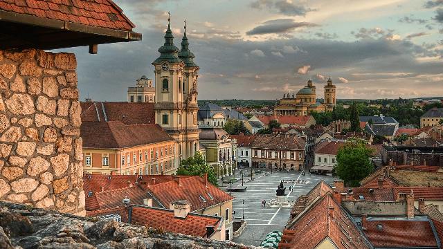 Discover the beautiful city of Eger!