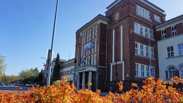 A tavasz 23 pillanata