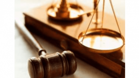 Királyok, bírák, ügyvédek. Jogalkotás és ítélkezés a régebbi magyar jogban. Dr. Mezey Barna professzor jogtörténeti előadása